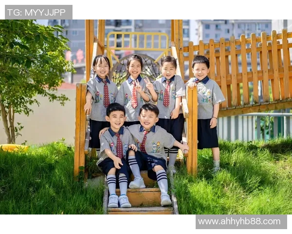 幼儿园足球宝贝快乐成长之路培养孩子团队精神与运动能力的完美结合 幼儿园足球宝贝快乐成长之路培养孩子团队精神与运动能力的完美结合